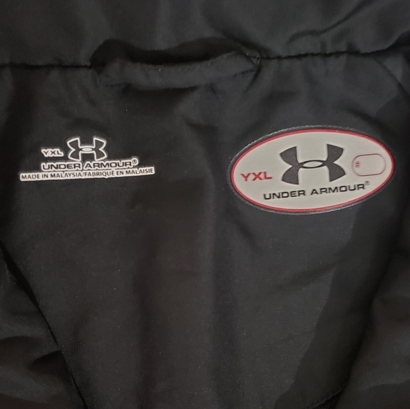 Boys UNDER ARMOUR Lightweight Zip up Jacket - Picture 4 of 5